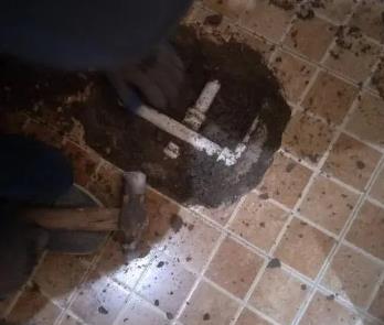 桂阳卫生间漏水维修公司为您分享下卫生间渗水如何处理及注意事项